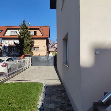 Apartment Lumani With Free Parking